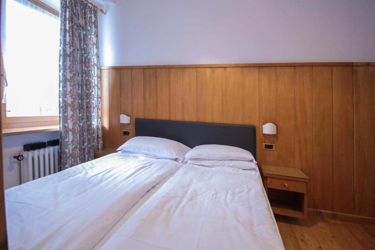 Hotel Villa Alpina ***S Cortina d'Ampezzo Luaran gambar