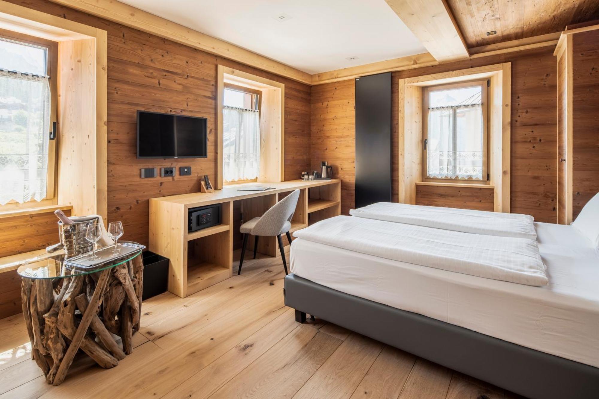 Hotel Villa Alpina ***S Cortina d'Ampezzo Luaran gambar
