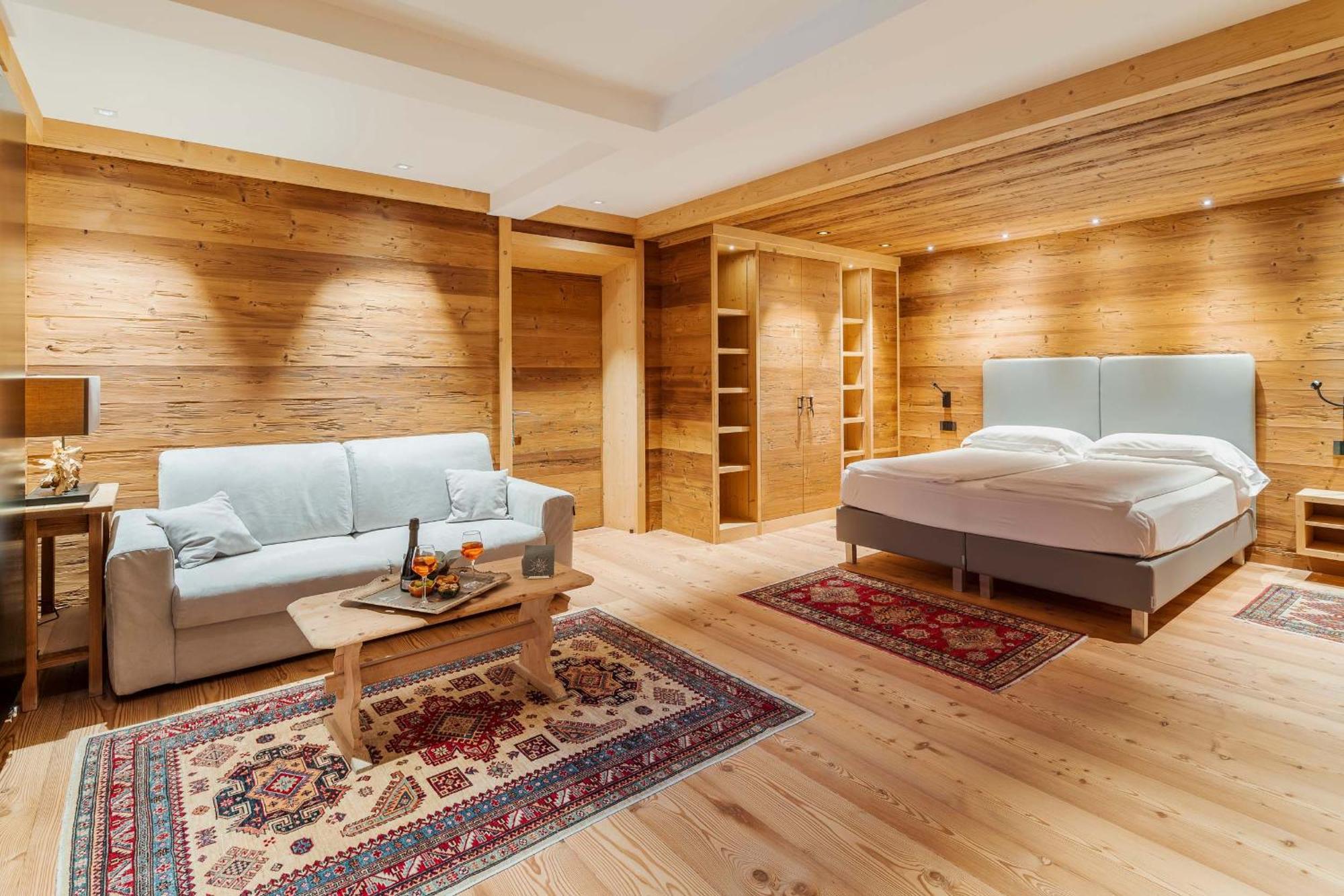 Hotel Villa Alpina ***S Cortina d'Ampezzo Luaran gambar